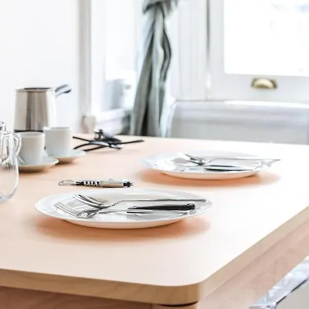 Luminous Studio Flat Near Moda Shore In Kadikoy 公寓
